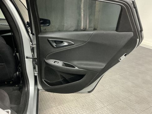 Used 2022 Chevrolet Malibu LT image 27