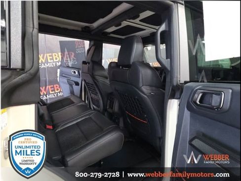 New 2025 Ford Bronco Raptor image 23