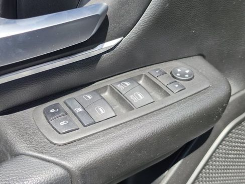 Used 2022 RAM 1500 Big Horn AWD/4WD image 29