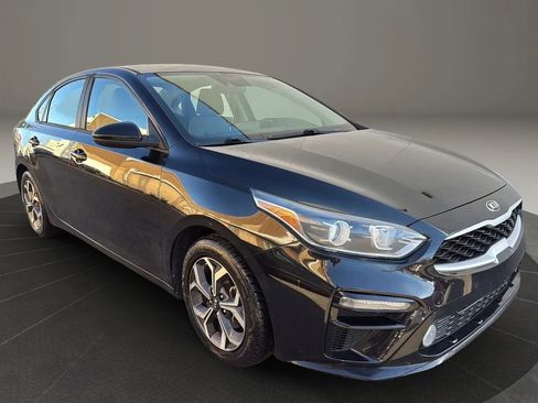 Used 2019 Kia Forte LXS image 3