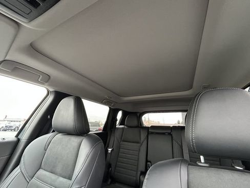 Used 2025 Mitsubishi Outlander SE AWD/4WD image 31
