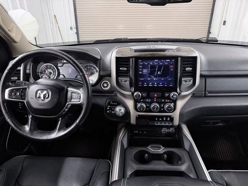 Used 2019 RAM 1500 Laramie AWD/4WD image 22