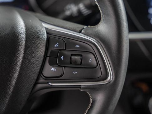 Used 2023 Buick Encore GX Essence w/ Experience Buick Package image 25