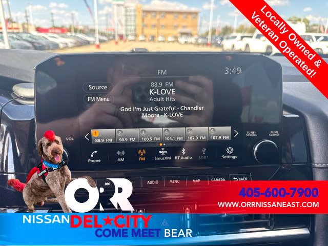 Used 2024 Nissan Pathfinder SL w/ SL Premium Package FWD image 22