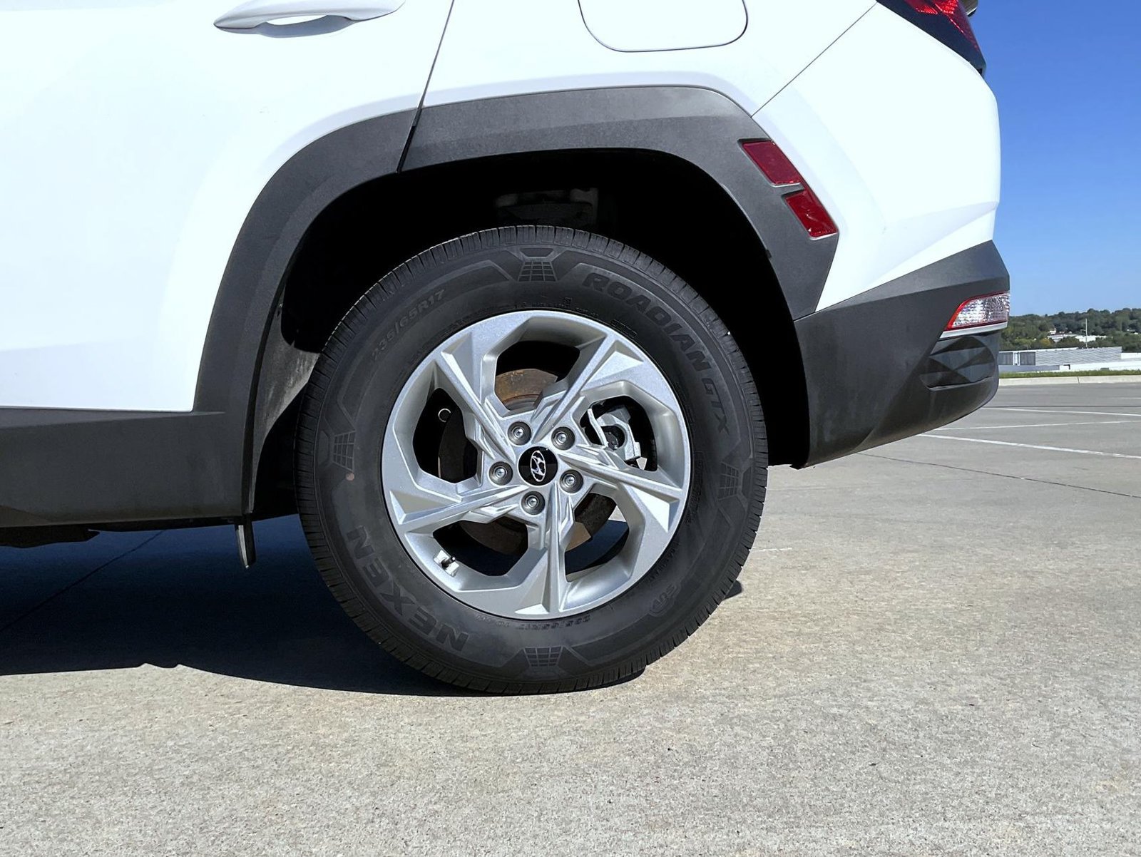 Certified 2024 Hyundai Tucson SEL AWD/4WD image 23