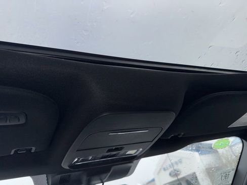 Used 2025 Ford F150 Platinum w/ Equipment Group 702A High image 11