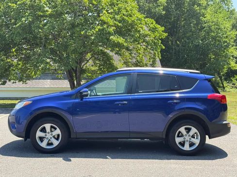 Used 2014 Toyota RAV4 XLE AWD/4WD image 5