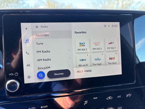 Used 2024 Subaru Solterra Premium image 7