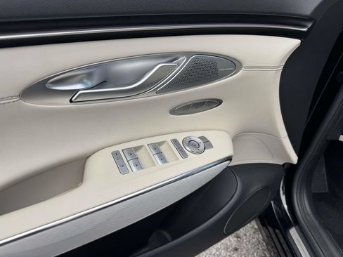 Certified 2026 Genesis GV70 2.5T Advanced AWD/4WD image 12