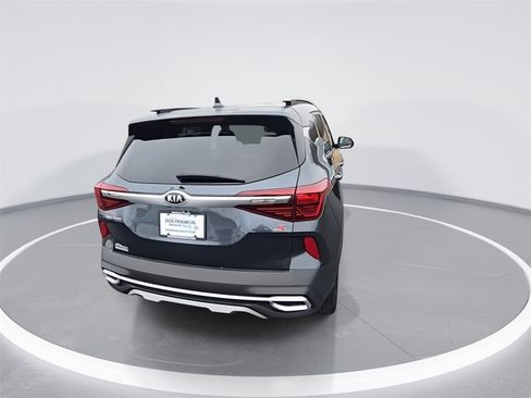 Used 2021 Kia Seltos S image 8