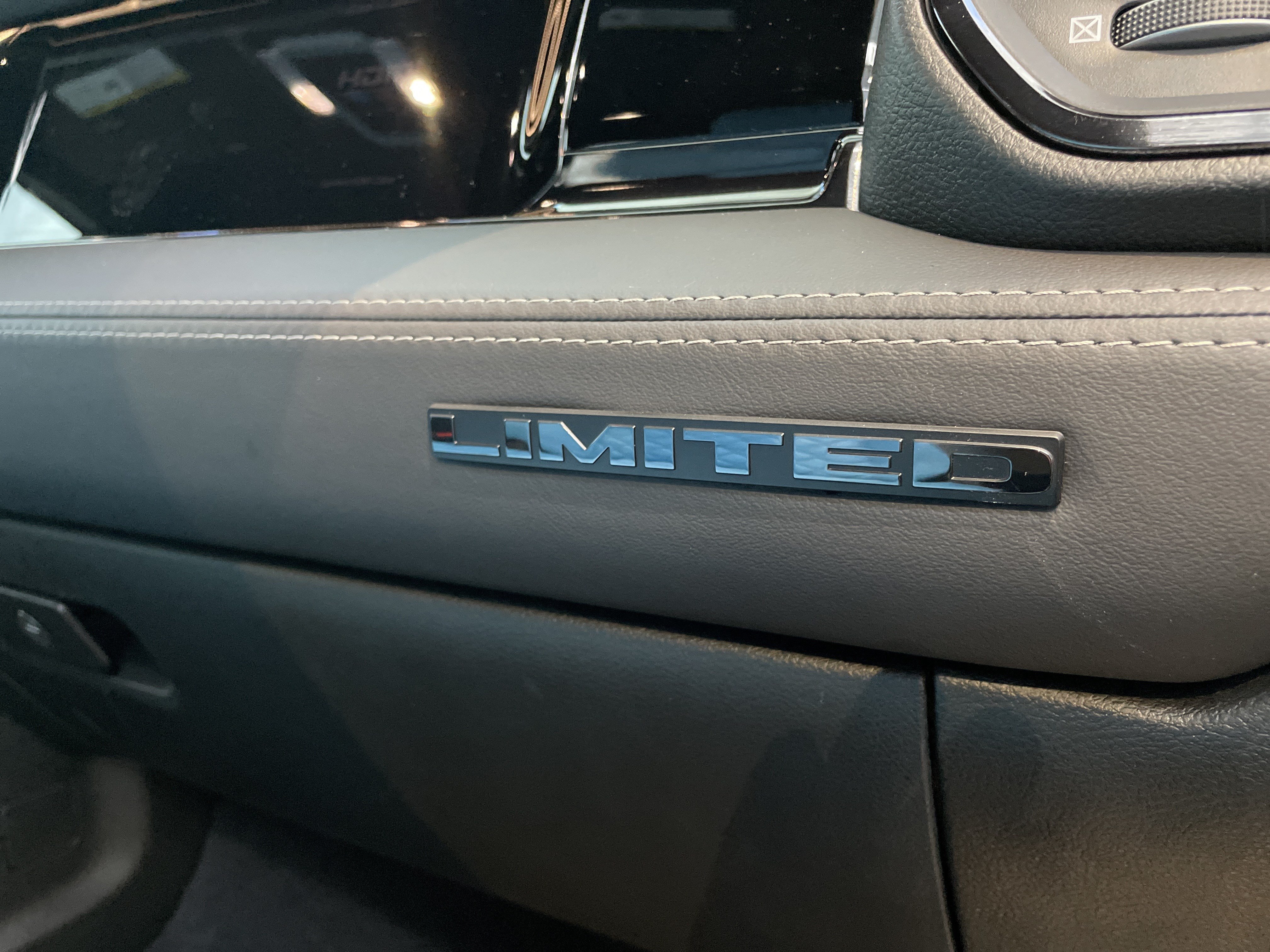 Used 2026 RAM 2500 Limited AWD/4WD image 41