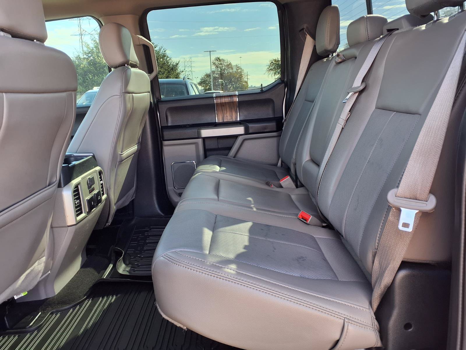 Used 2020 Ford F150 Lariat w/ Equipment Group 502A Luxury AWD/4WD image 19