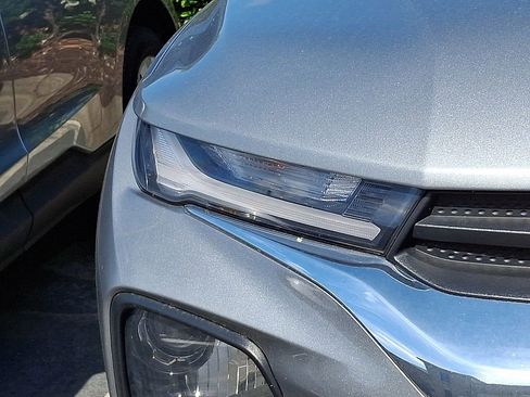 Used 2023 Chevrolet TrailBlazer LT w/ Convenience Package AWD/4WD image 4