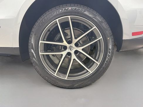 New 2026 Porsche Macan AWD/4WD image 35