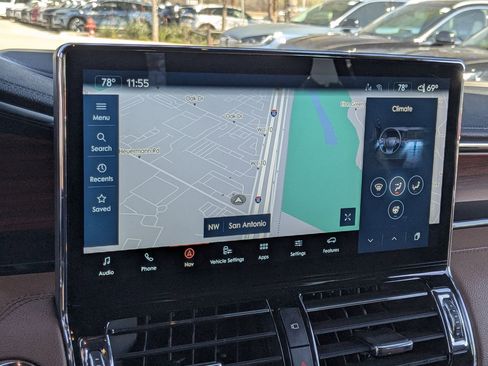 Used 2023 Lincoln Navigator L Reserve image 17