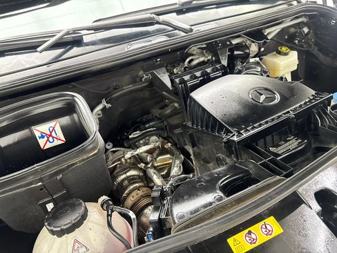 Used 2024 Mercedes-Benz Sprinter 2500 image 67