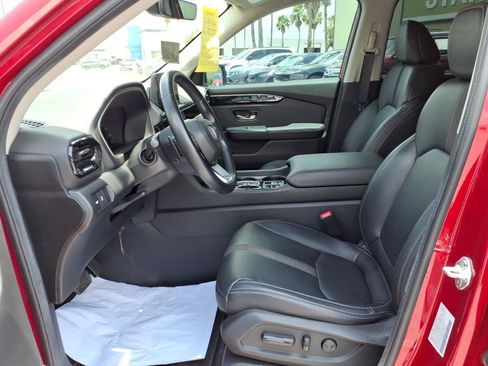 Certified 2025 Honda Pilot EX-L image 12