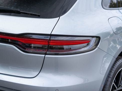 New 2026 Porsche Macan image 14