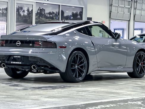 Used 2024 Nissan Z Performance w/ Floor Mat Package image 9