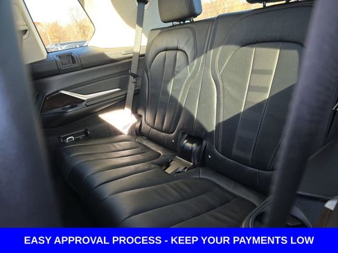 Used 2020 BMW X7 xDrive40i w/ Cold Weather Package image 15