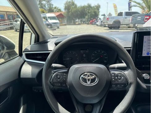 Used 2023 Toyota Corolla LE FWD image 15
