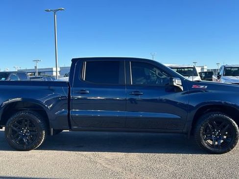 Used 2021 Chevrolet Silverado 1500 RST w/ Convenience Package II image 2