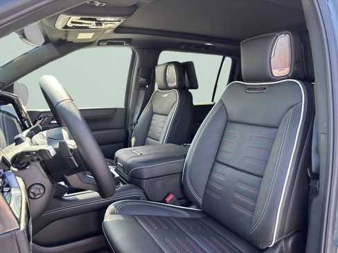 New 2026 GMC Yukon XL AT4 Ultimate AWD/4WD image 16