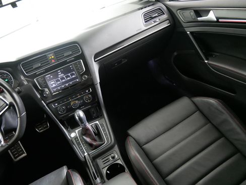 Used 2016 Volkswagen GTI S FWD image 11