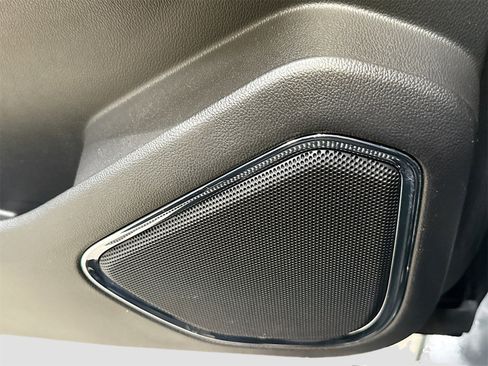 Used 2019 Chevrolet Suburban LS w/ All-Season Package image 24