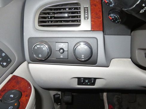 Used 2013 GMC Sierra 2500 SLT w/ SLT Convenience Package image 44