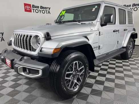 Used 2024 Jeep Wrangler Sahara w/ Technology Group image 22
