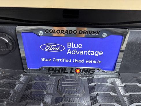 Used 2018 Toyota Tacoma TRD Off-Road w/ Technology Package AWD/4WD image 28