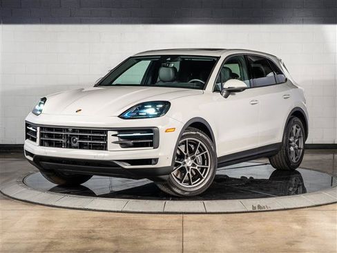 Used 2026 Porsche Cayenne AWD/4WD image 1