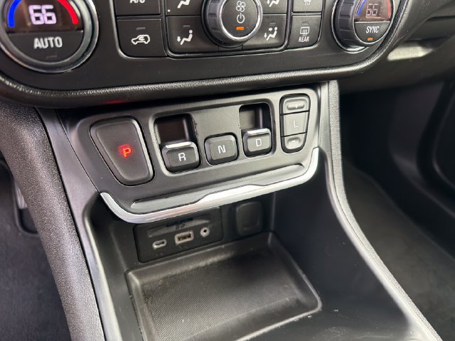 Used 2019 GMC Terrain SLT w/ Preferred Package AWD/4WD image 20