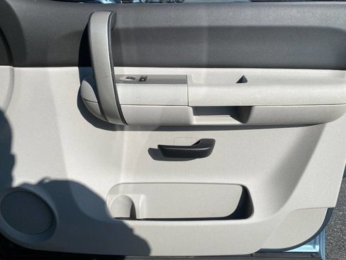 Used 2009 Chevrolet Silverado 1500 LT w/ Power Pack Plus image 24