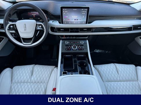 Used 2024 Lincoln Aviator Black Label AWD/4WD image 16