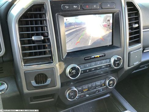 Used 2018 Ford Expedition XLT w/ Equipment Group 202A image 8