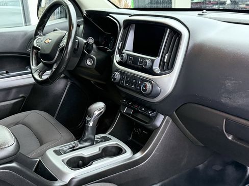 Used 2022 Chevrolet Colorado LT w/ Fleet Safety Package image 23