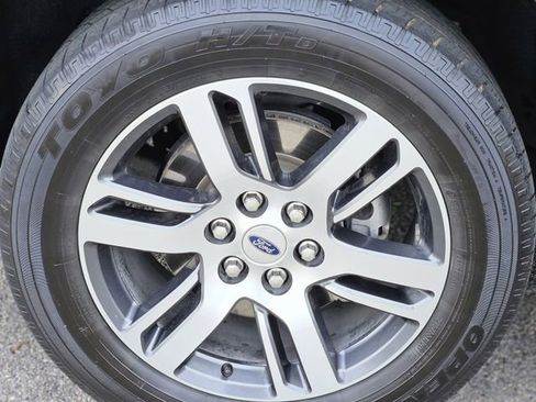 Used 2024 Ford Expedition Max Limited RWD image 11