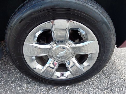 Used 2018 Chevrolet Tahoe LT w/ LT Signature Package AWD/4WD image 35