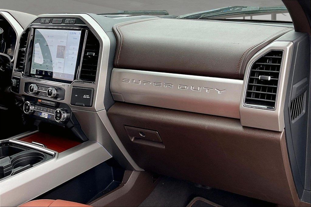 Used 2022 Ford F250 King Ranch w/ King Ranch Ultimate Package AWD/4WD image 25