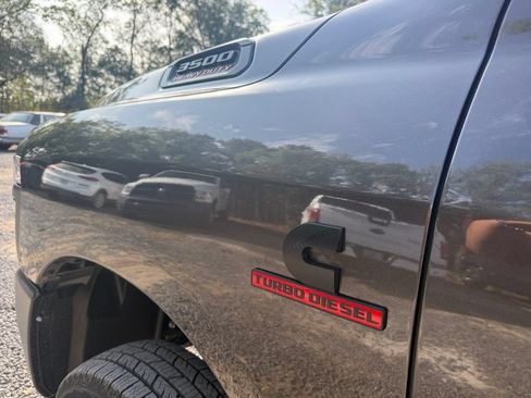 New 2026 RAM 3500 Tradesman AWD/4WD image 17