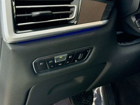 Used 2022 BMW X7 xDrive40i w/ Premium Package image 10