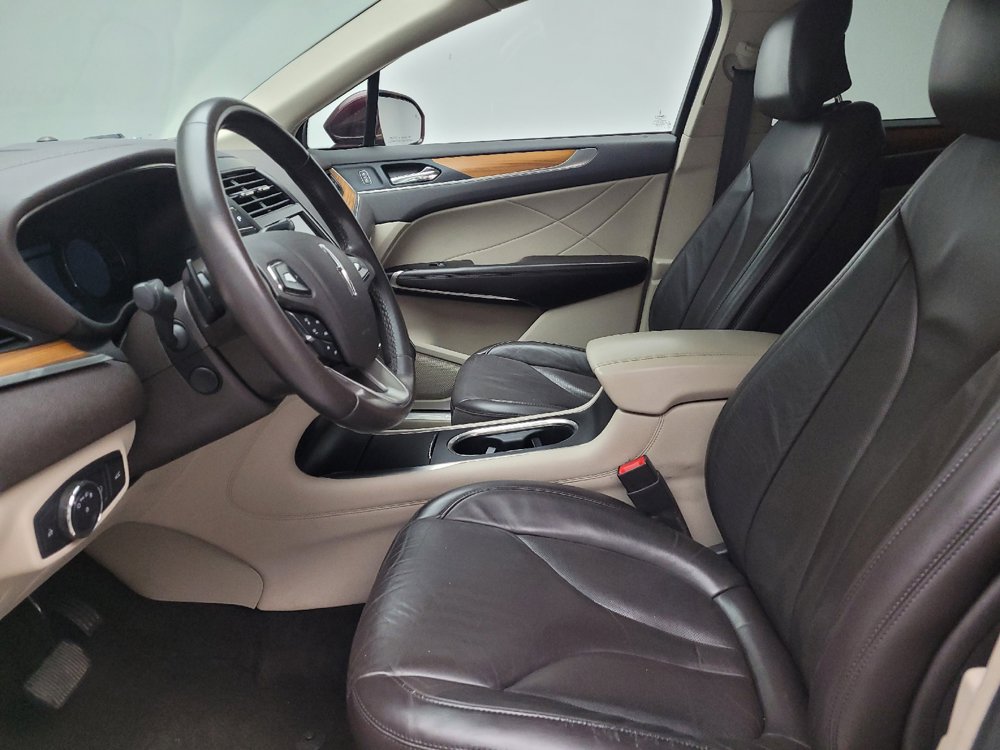 Used 2019 Lincoln MKC Select w/ Select Plus Package AWD/4WD image 17