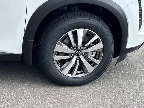 New 2026 Nissan Pathfinder SL w/ Cargo Package AWD/4WD image 9