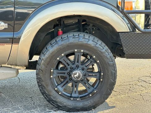 Used 2013 Ford F250 King Ranch w/ FX4 Off Road Pkg AWD/4WD image 32