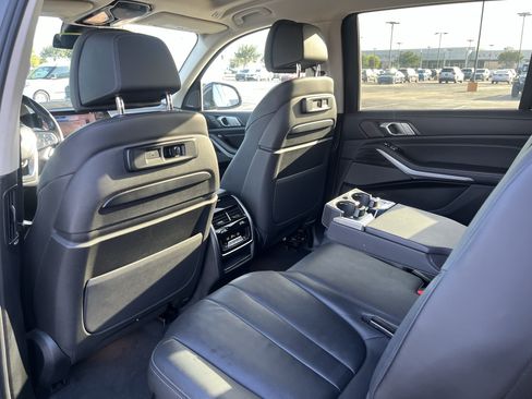 Used 2020 BMW X7 xDrive40i w/ Premium Package AWD/4WD image 34