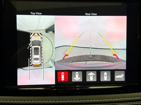 Used 2022 Chrysler Pacifica Limited w/ S Appearance Package image 16