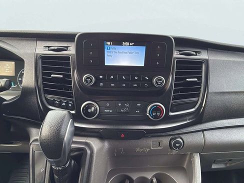 Used 2022 Ford Transit 250 Medium Roof AWD image 10