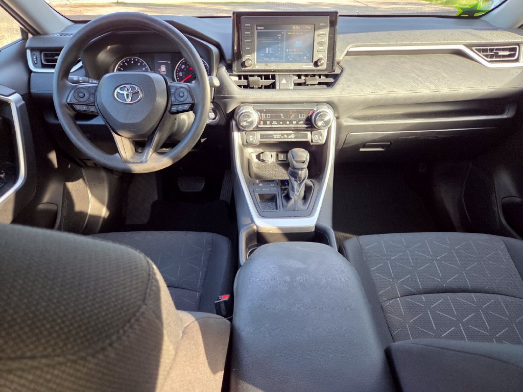 Certified 2021 Toyota RAV4 XLE FWD image 5